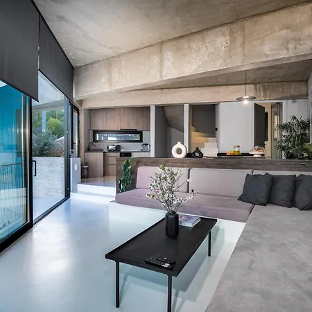 Mare E Pietra - Mare Pefkali