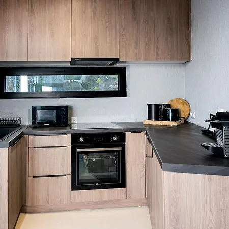 Mare E Pietra - Mare * Pefkali