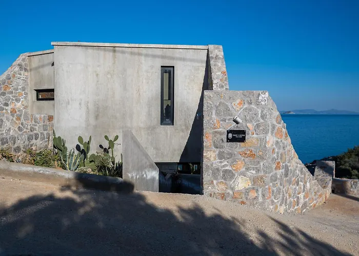 Mare E Pietra - Mare * Pefkali