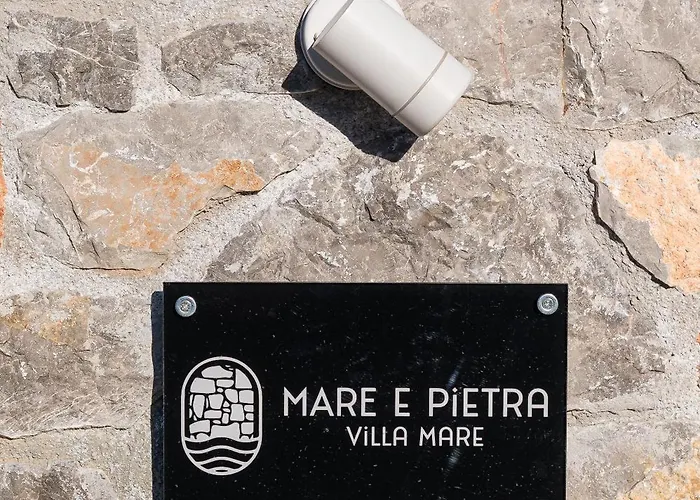 Mare E Pietra - Mare Pefkali